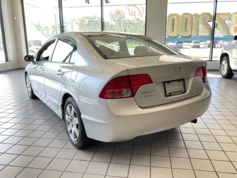 More photos of 2008 Honda Civic LX at Jay Wolfe Auto Outlet, MO