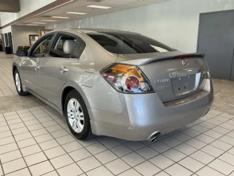 More photos of 2012 Nissan Altima 2.5 S at Jay Wolfe Auto Outlet, MO