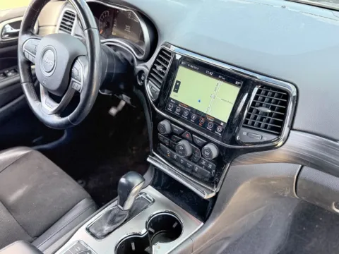 More photos of 2022 Jeep Grand Cherokee WK Laredo X at Champion Chrysler Dodge Jeep Ram, MS