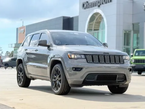 Gray 2022 Jeep Grand Cherokee WK Laredo X for sale in Gulfport, MS