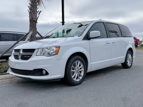 White 2019 Dodge Grand Caravan SXT for sale in Gulfport, MS
