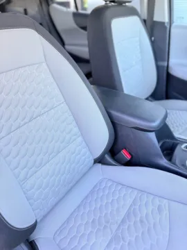 More photos of 2021 Chevrolet Equinox LT at Champion Chrysler Dodge Jeep Ram, MS