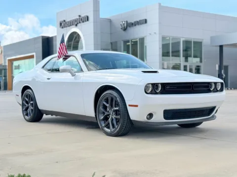 White 2022 Dodge Challenger SXT for sale in Gulfport, MS