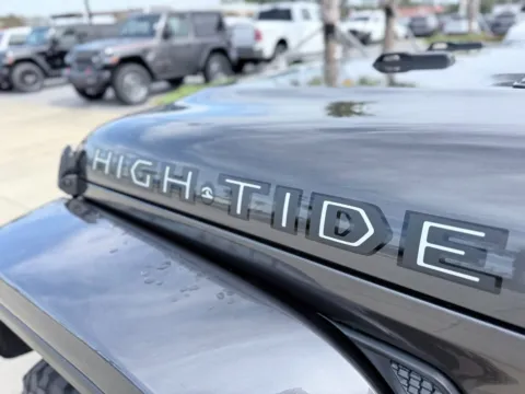 More photos of 2025 Jeep Gladiator High Tide at Champion Chrysler Dodge Jeep Ram, MS