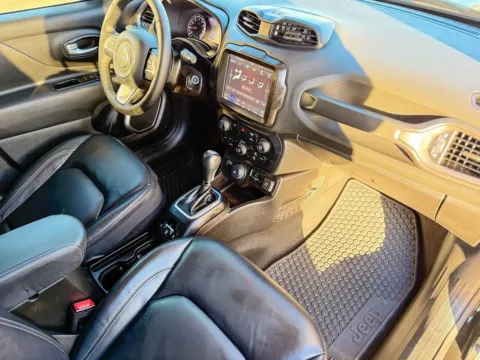 More photos of 2023 Jeep Renegade Limited at Champion Chrysler Dodge Jeep Ram, MS