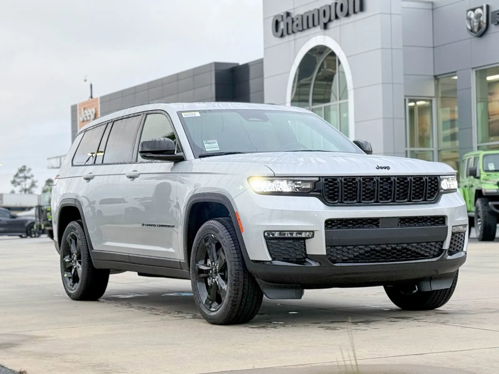 2025 Jeep Grand Cherokee L Limited's photo