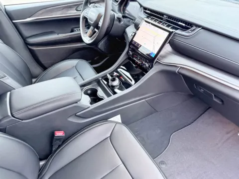 Another view of 2025 Jeep Grand Cherokee L Limited for sale in Gulfport, MS at Champion Chrysler Dodge Jeep Ram