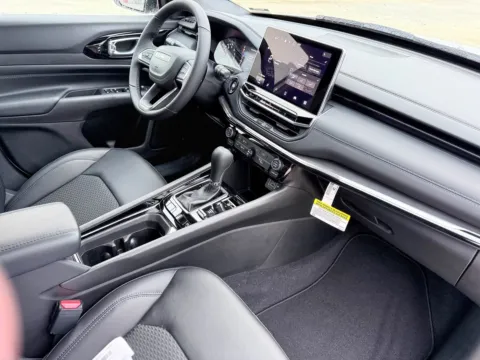 More photos of 2026 Jeep Compass Latitude Altitude at Champion Chrysler Dodge Jeep Ram, MS