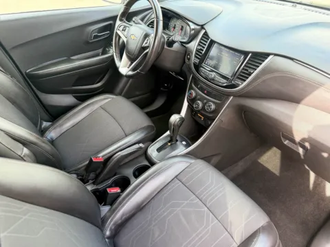 More photos of 2022 Chevrolet Trax LT at Champion Chrysler Dodge Jeep Ram, MS
