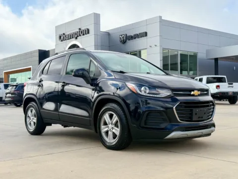 Blue 2022 Chevrolet Trax LT for sale in Gulfport, MS