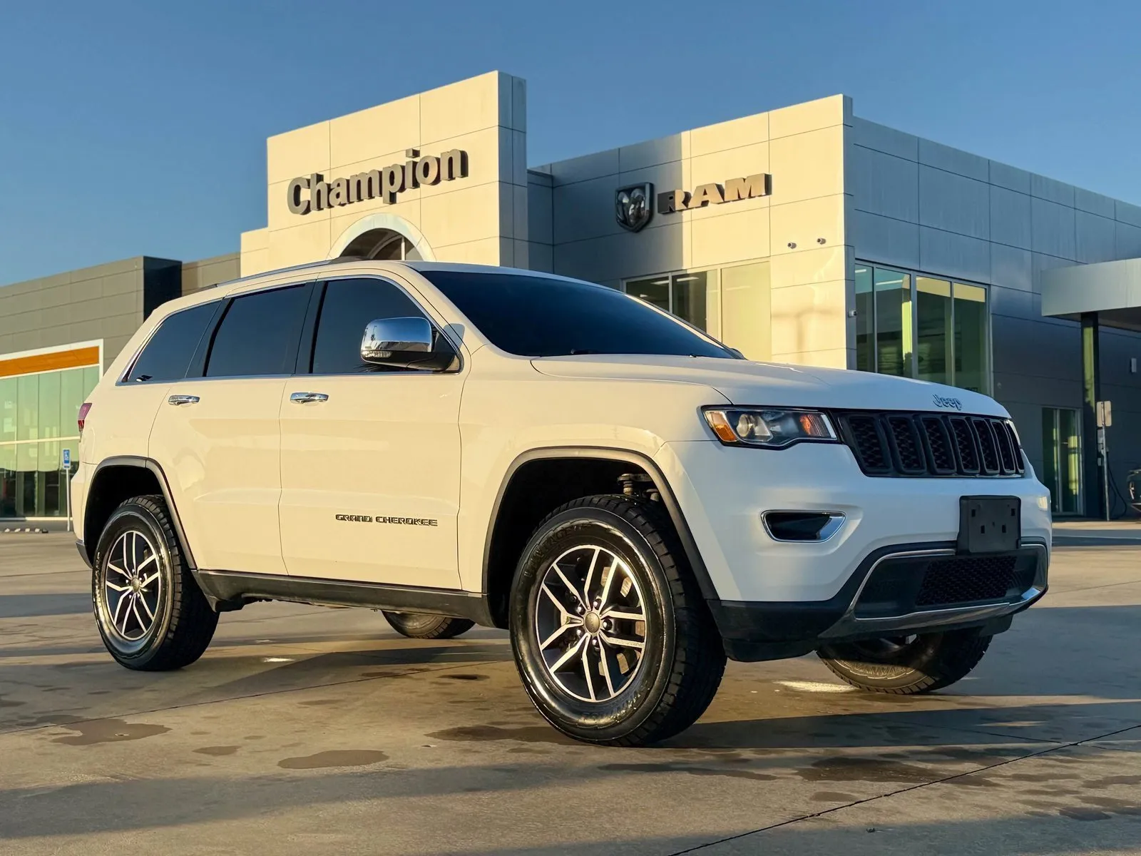 2021 Jeep Grand Cherokee Limited's photo