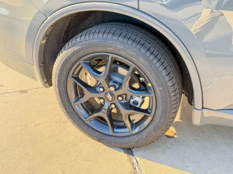 More photos of 2026 Dodge Durango GT Plus HEMI V8 at Champion Chrysler Dodge Jeep Ram, MS