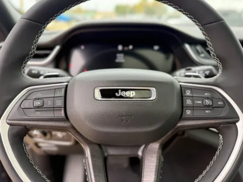 Photos of 2025 Jeep Grand Cherokee Limited for sale in Gulfport, MS at Champion Chrysler Dodge Jeep Ram