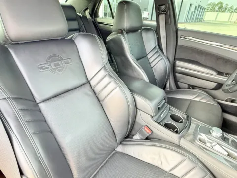 More photos of 2023 Chrysler 300 C at Champion Chrysler Dodge Jeep Ram, MS