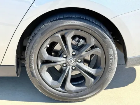 More photos of 2025 Honda Accord Sedan SE at Champion Chrysler Dodge Jeep Ram, MS