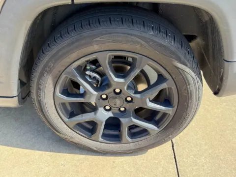 More photos of 2022 Jeep Compass Altitude at Champion Chrysler Dodge Jeep Ram, MS