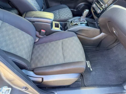 More photos of 2020 Nissan Rogue Sport SV at Champion Chrysler Dodge Jeep Ram, MS