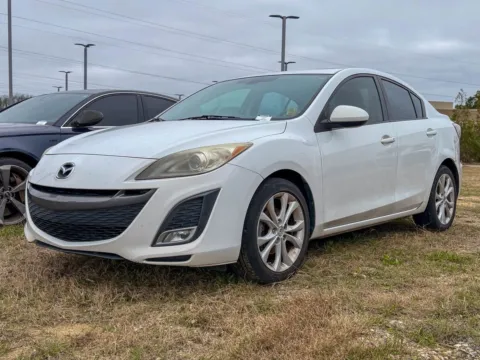 White 2011 Mazda Mazda3 s Grand Touring for sale in Gulfport, MS