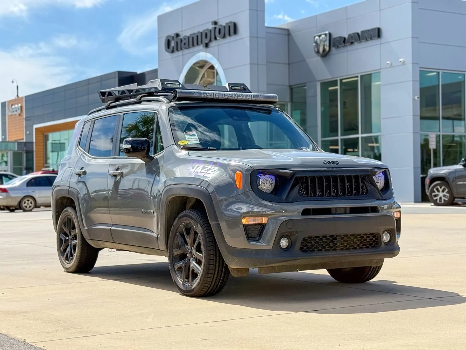 Gray 2022 Jeep Renegade Altitude for sale in Gulfport, MS