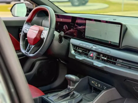 More photos of 2025 Kia K4 GT-Line at Champion Chrysler Dodge Jeep Ram, MS