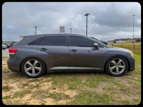 More photos of 2011 Toyota Venza at Champion Chrysler Dodge Jeep Ram, MS
