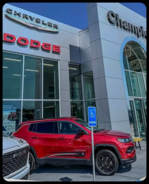 More photos of 2022 Jeep Grand Cherokee WK Laredo X at Champion Chrysler Dodge Jeep Ram, MS