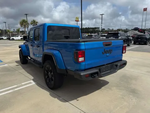 More photos of 2025 Jeep Gladiator Nighthawk at Champion Chrysler Dodge Jeep Ram, MS