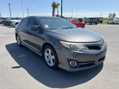 Gray 2014 Toyota Camry L for sale in Gulfport, MS