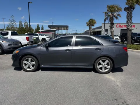 More photos of 2014 Toyota Camry L at Champion Chrysler Dodge Jeep Ram, MS