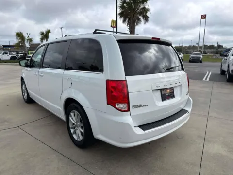 More photos of 2019 Dodge Grand Caravan SXT at Champion Chrysler Dodge Jeep Ram, MS
