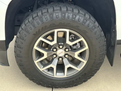 More photos of 2021 GMC Canyon 4WD AT4 w/Leather at Champion Chrysler Dodge Jeep Ram, MS