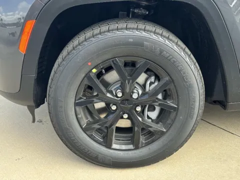 More photos of 2026 Jeep Grand Cherokee Laredo Altitude at Champion Chrysler Dodge Jeep Ram, MS