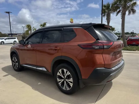 More photos of 2022 Nissan Rogue SL at Champion Chrysler Dodge Jeep Ram, MS