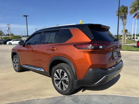More photos of 2022 Nissan Rogue SL at Champion Chrysler Dodge Jeep Ram, MS