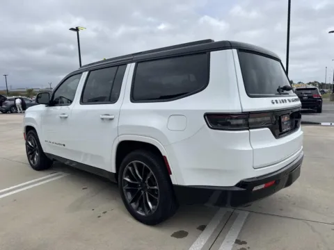 More photos of 2025 Jeep Grand Wagoneer Series III Obsidian at Champion Chrysler Dodge Jeep Ram, MS