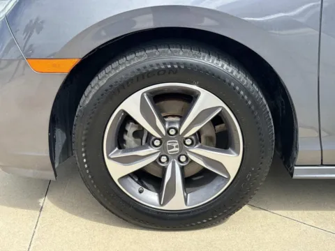 More photos of 2019 Honda Odyssey Touring at Champion Chrysler Dodge Jeep Ram, MS