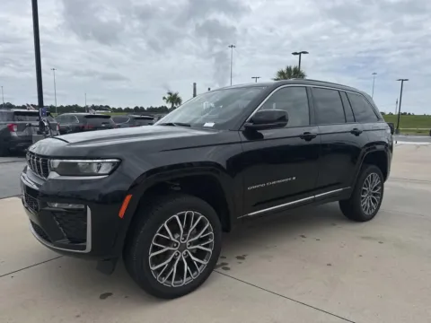 Another view of 2026 Jeep Grand Cherokee Summit for sale in Gulfport, MS at Champion Chrysler Dodge Jeep Ram