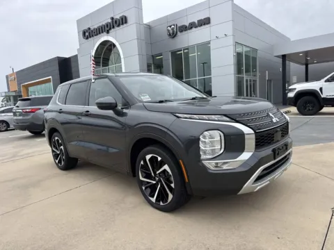 Gray 2024 Mitsubishi Outlander for sale in Gulfport, MS