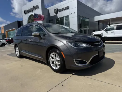 Gray 2020 Chrysler Pacifica Limited for sale in Gulfport, MS