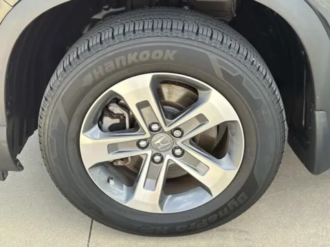 More photos of 2025 Honda Pilot EX-L at Champion Chrysler Dodge Jeep Ram, MS