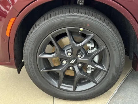 More photos of 2026 Dodge Durango GT Plus HEMI V8 at Champion Chrysler Dodge Jeep Ram, MS