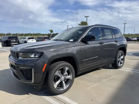 Another view of 2026 Jeep Grand Cherokee Limited for sale in Gulfport, MS at Champion Chrysler Dodge Jeep Ram
