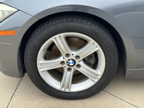 More photos of 2014 BMW 3 Series 328i at Champion Chrysler Dodge Jeep Ram, MS