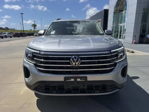 Photos of 2024 Volkswagen Atlas 2.0T SE w/Technology for sale in Gulfport, MS at Champion Chrysler Dodge Jeep Ram