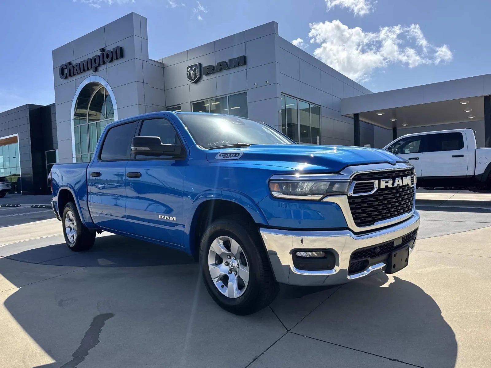 2025 RAM 1500 Big Horn/Lone Star 4x4 Crew Cab 5'7's photo