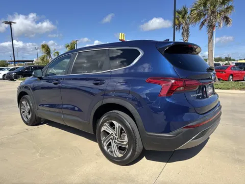 More photos of 2021 Hyundai Santa Fe SE at Champion Chrysler Dodge Jeep Ram, MS