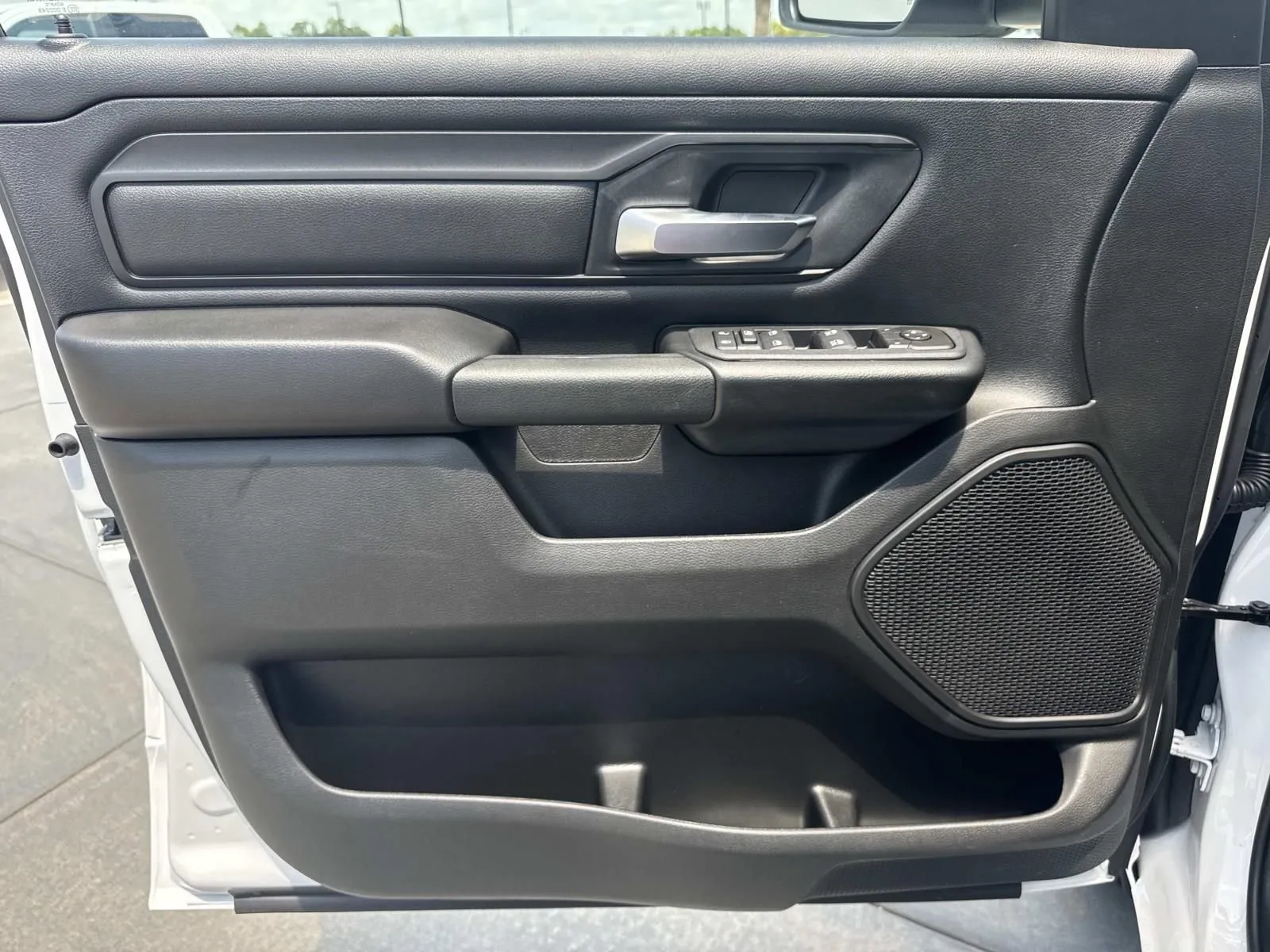 2026 RAM 1500 Express - Photo 18