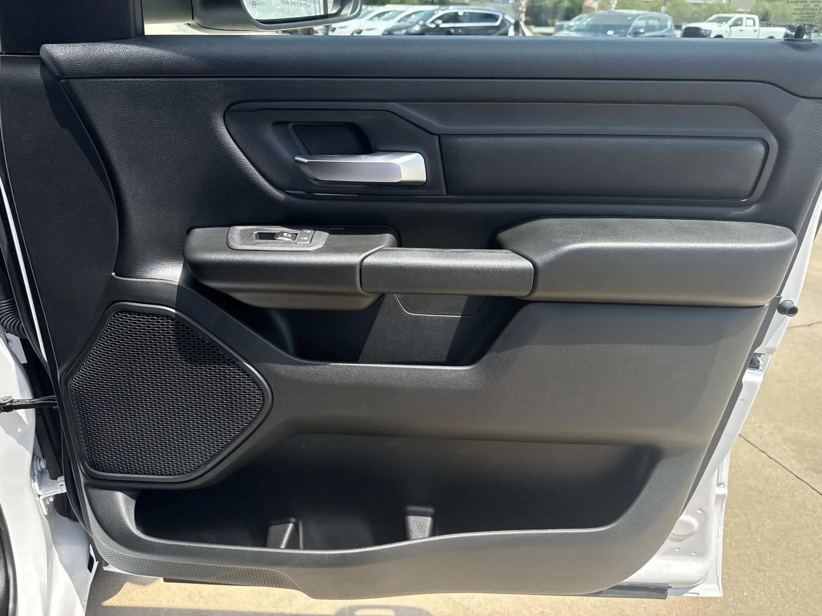 2026 RAM 1500 Express - Photo 13