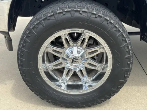 More photos of 2018 Ford F-150 LARIAT at Champion Chrysler Dodge Jeep Ram, MS