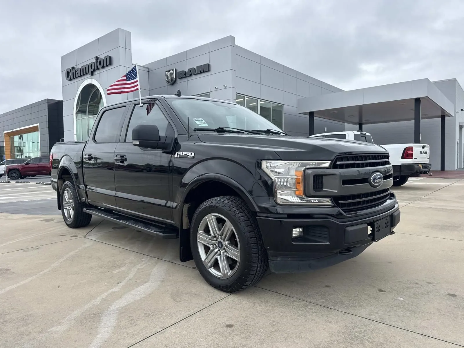 Black 2018 Ford F-150 XLT for sale in Gulfport, MS